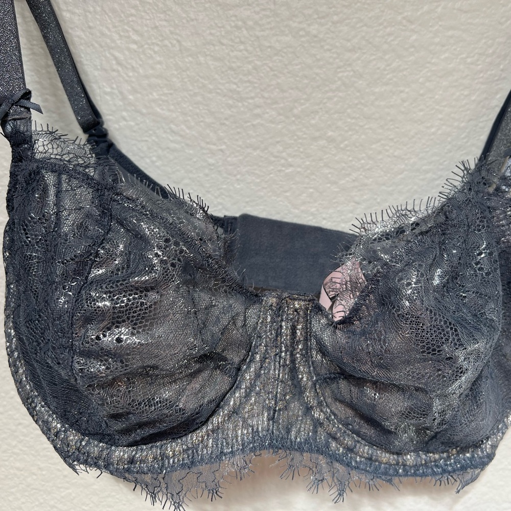 Sexy Shimmery Blue Victoria’s Secret Dream Angels Pushup without padding bra